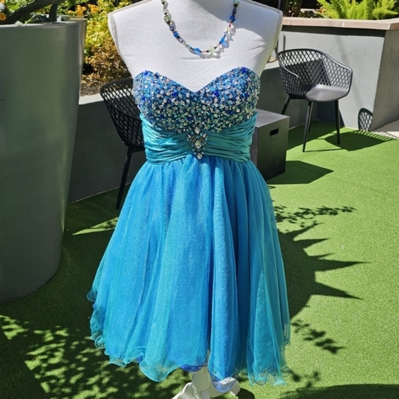 Cinderella Divine ✦ Strapless Mini Dress ✦ Sweetheart Sequin Bust & Wire Hem XS - Picture 3 of 17